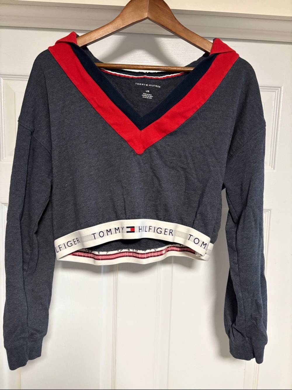 Tommy Hilfiger Navy Cropped V-Neck Hoodie with Red Trim